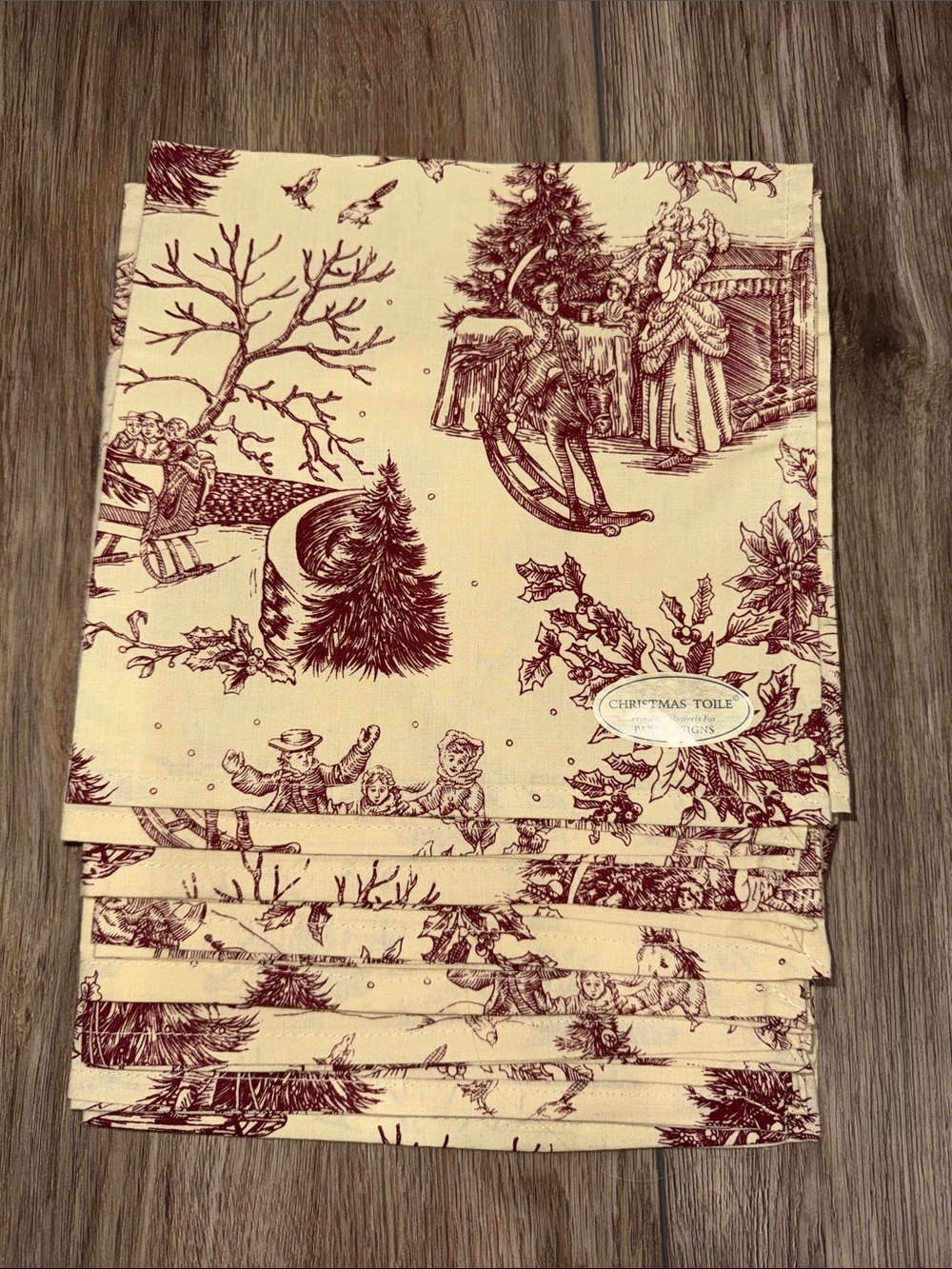 Christmas Toile Holiday Table Napkins - Cream and Burgundy. NWT SET OF 8
